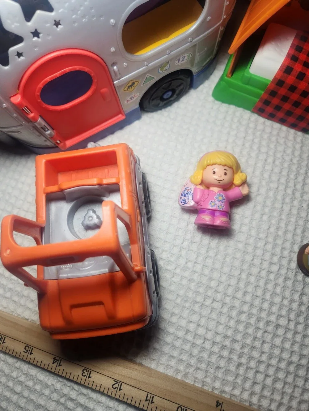 Fisher-Price Little People Camping Adventure Set Blue Car and Orange Truck 6 Pcs